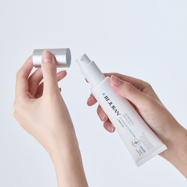 Сонцезахисний крем SPF50+, PA+++ | REJURAN Sunscreen SPF 50 rej012 фото