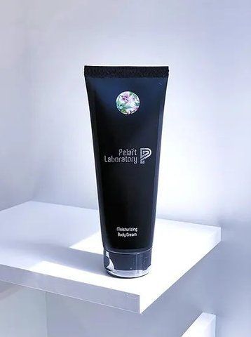 Зволожувальний крем-флюїд для тіла | Pelart Laboratory Moisturizing Body Cream 250 мл 20015 фото